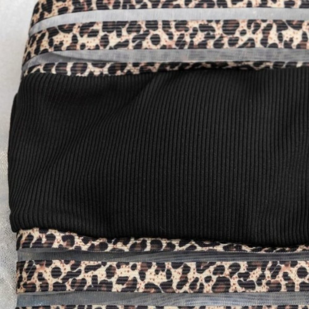 Ribbed Leopard Trim Bandeau High Waisted Bikini Swimsuit. - Picture 5 of 7